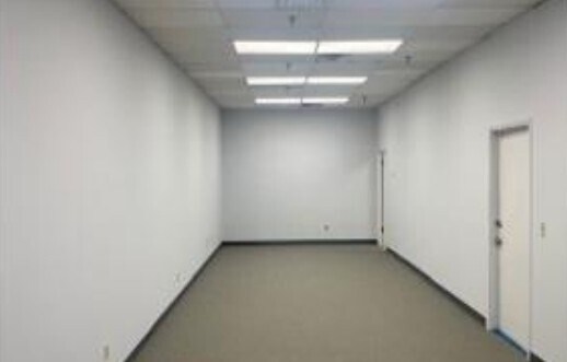 2300 E Kemper Rd, Sharonville, OH à louer - Photo intérieure – Image 2 sur 4