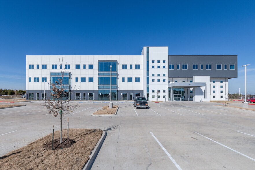 4650 President George Bush Hwy, Sachse, TX à louer - Photo de l’immeuble – Image 2 sur 28