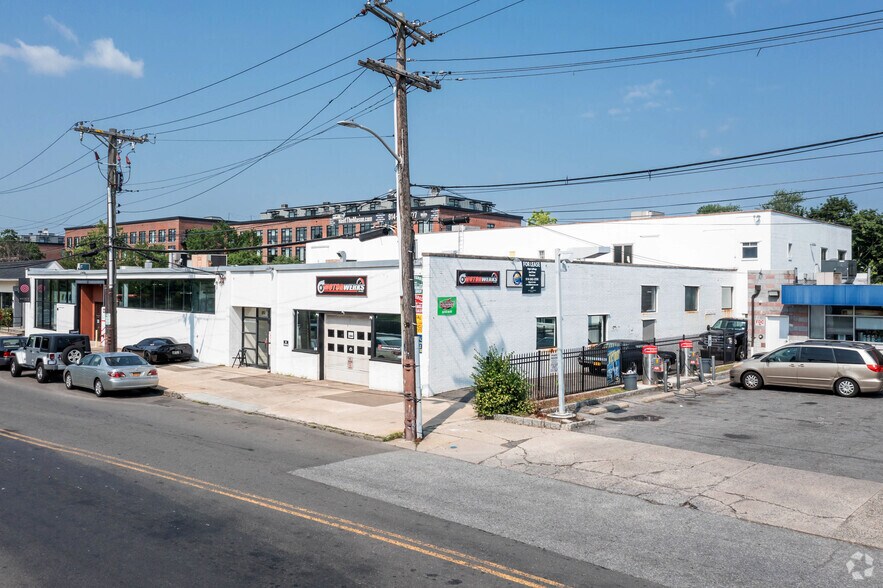 115 Hoyt Ave, Mamaroneck, NY à vendre - Photo de l’immeuble – Image 3 sur 15