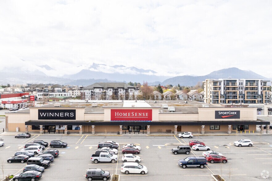 45610 Luckakuck Way, Chilliwack, BC à louer - Photo de l’immeuble – Image 2 sur 2