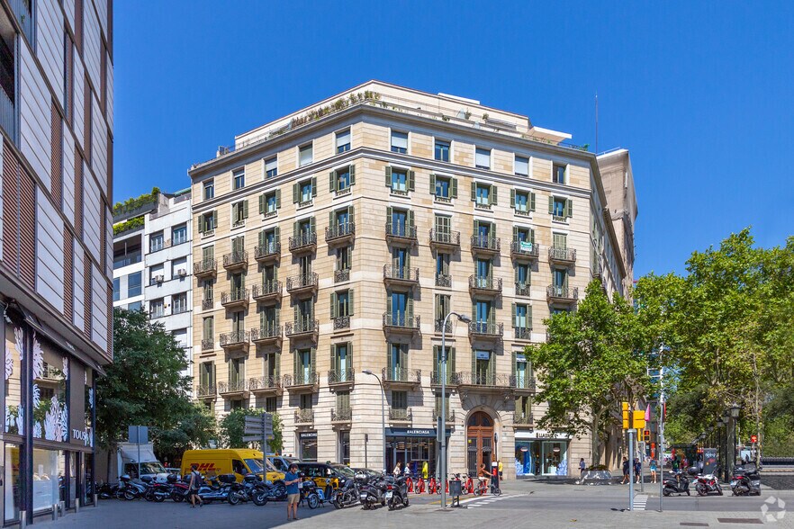 Bureau dans Barcelone, Barcelona à louer - Photo de l’immeuble – Image 3 sur 4