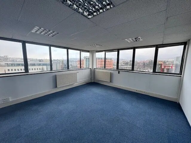 Bureau dans Saint-Étienne à louer - Photo de l’immeuble – Image 1 sur 5