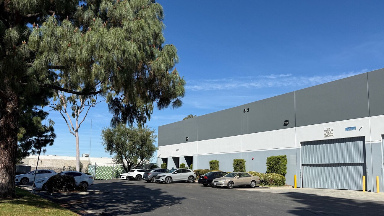 14027-14087 Borate St, Santa Fe Springs, CA à louer Photo principale– Image 1 sur 15