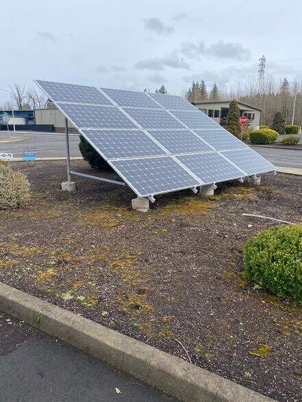 2455 NW Campus Dr, Estacada, OR à louer - Photo de l’immeuble – Image 3 sur 3