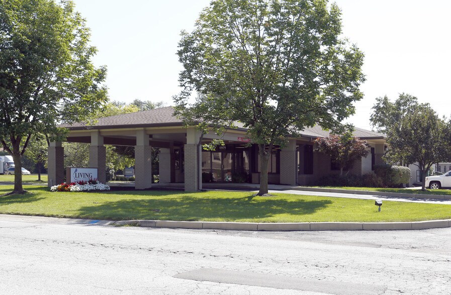 11979 Fishers Crossing Dr, Fishers, IN à vendre - Photo principale – Image 1 sur 3