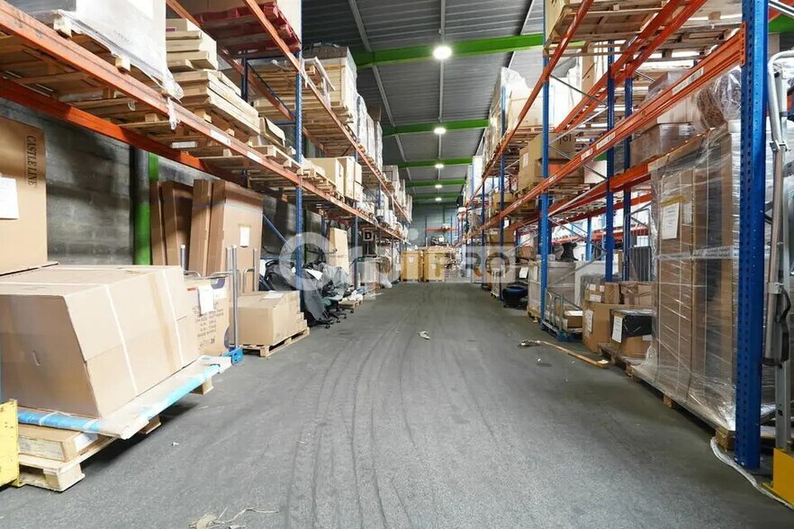 Bureau dans Genas à louer - Photo de l’immeuble – Image 2 sur 9