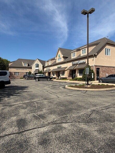 207 E Church St, Sandwich, IL à vendre - Photo de l’immeuble – Image 3 sur 10
