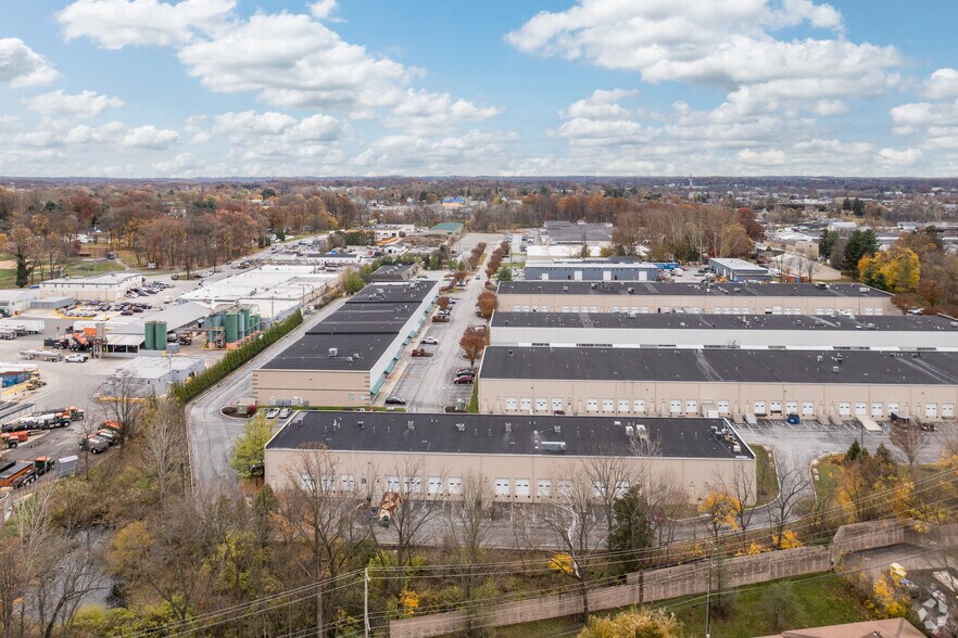 833 Lincoln Ave, West Chester, PA à vendre - Aérien – Image 3 sur 4