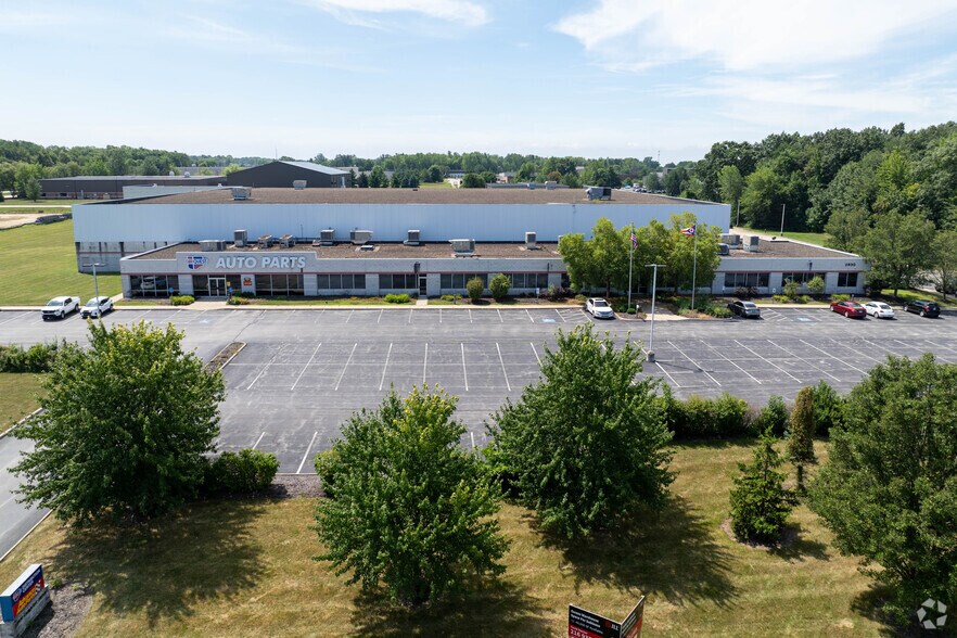 2830 Carquest Dr, Brunswick, OH à louer - Photo de l’immeuble – Image 3 sur 5