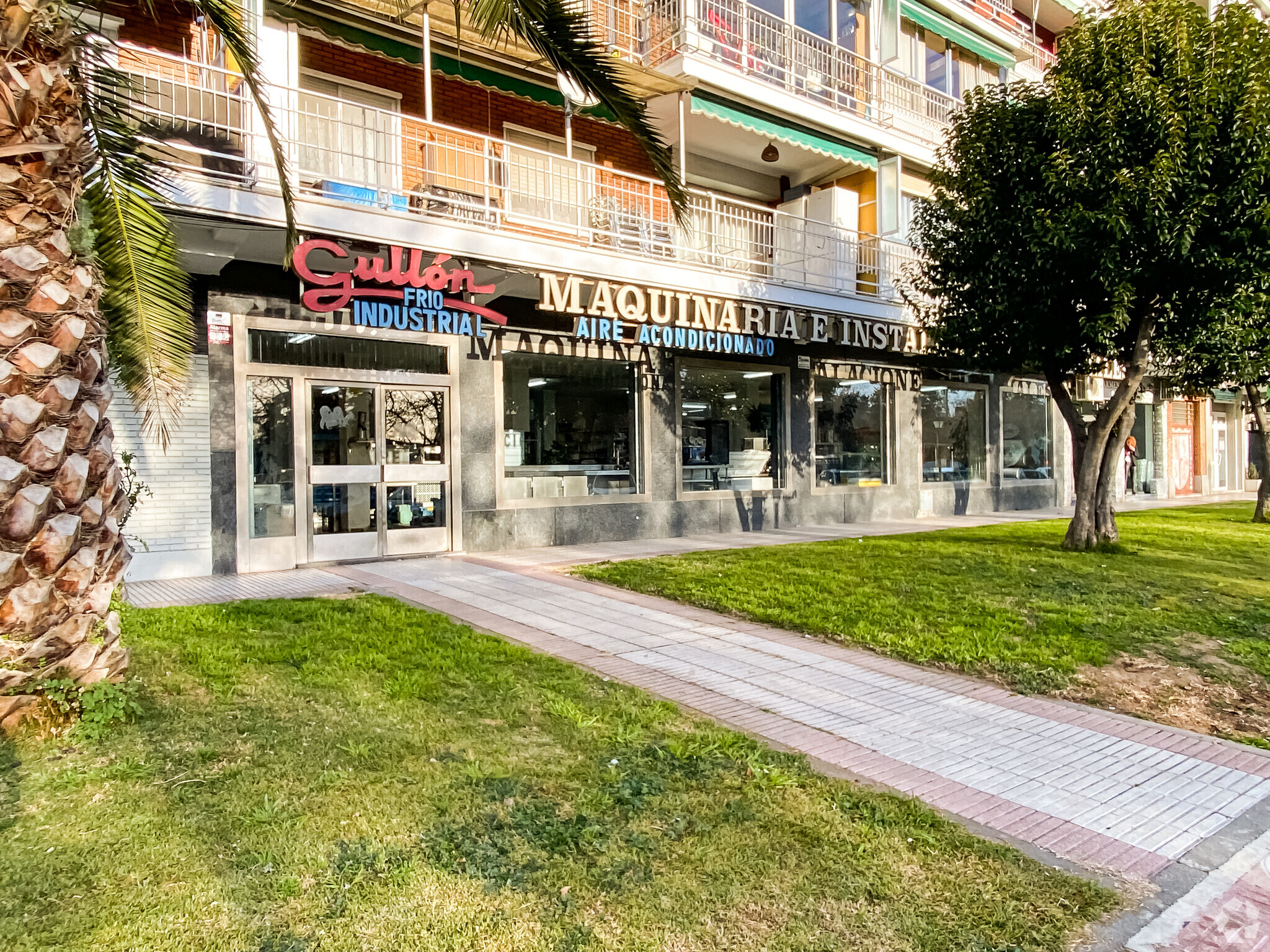 Local commercial dans Alcorcón, Madrid à louer Photo intérieure– Image 1 sur 4