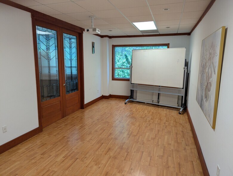 224 High House Rd, Cary, NC à vendre - Photo de l’immeuble – Image 3 sur 26