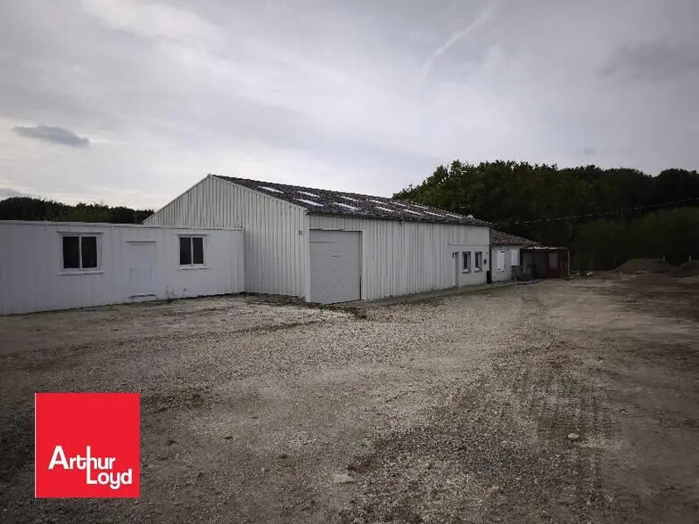 Local d’activités dans Ver-lès-Chartres à louer - Photo de l’immeuble – Image 1 sur 5