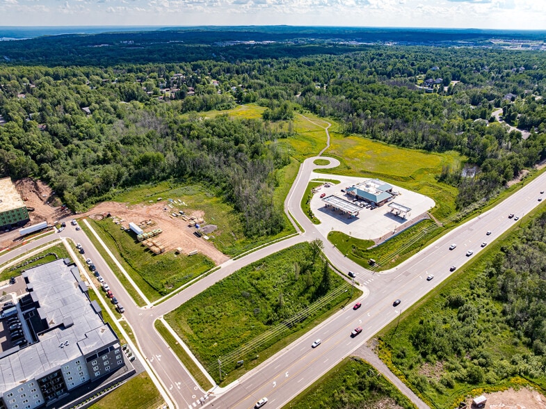 Arrowhead Road, Duluth, MN à vendre - Photo de l’immeuble – Image 3 sur 10
