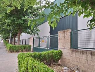 Plus de détails pour Industriel/Logistique à louer
