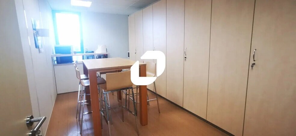 Bureau dans Bailly-Romainvilliers à vendre - Photo intérieure – Image 3 sur 5