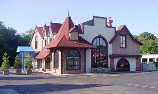 Plus de détails pour 594 Boston Post Rd, Guilford, CT - Local commercial à louer