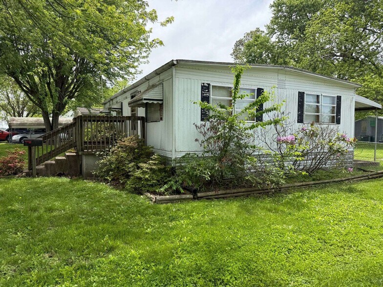 802 S Borders Ave, Marissa, IL à vendre - Photo de l’immeuble – Image 2 sur 23