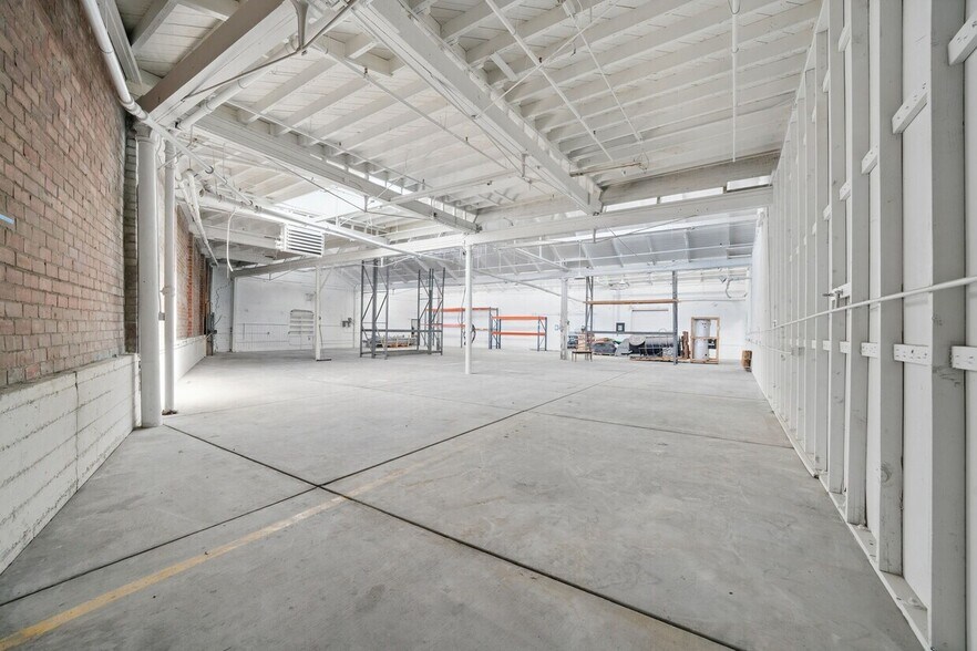 2130-2220 Livingston St, Oakland, CA à louer - Photo intérieure – Image 3 sur 9
