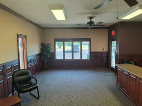 910 Richard Rd, Dyer, IN à louer Photo intérieure– Image 1 sur 2