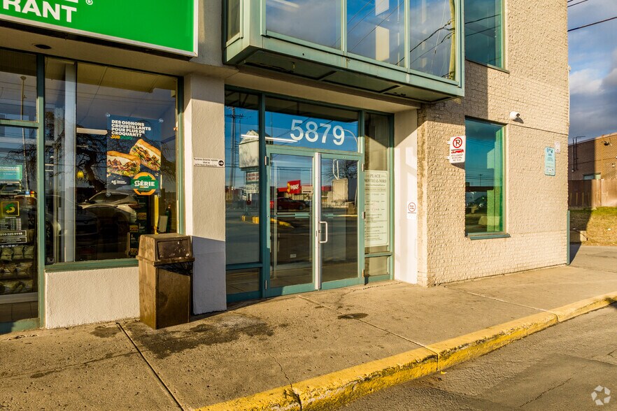 5805-5879 Boul Henri-Bourassa E, Montréal, QC à louer - Photo de l’immeuble – Image 3 sur 18