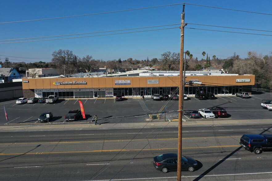 5543-5561 Auburn Blvd, Sacramento, CA à louer - Photo de l’immeuble – Image 3 sur 3