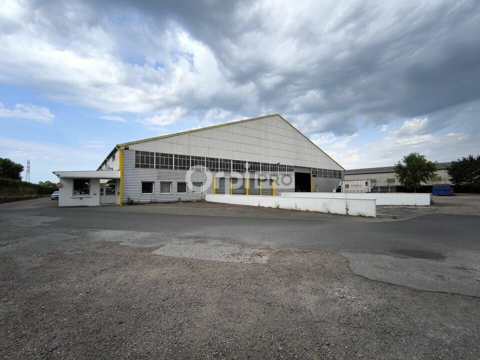 Industriel/Logistique dans Brive-la-Gaillarde à louer Photo de l’immeuble– Image 1 sur 7