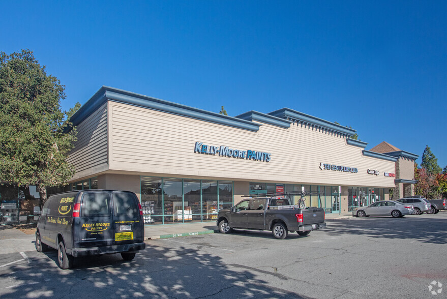820 E Dunne Ave, Morgan Hill, CA à louer - Photo de l’immeuble – Image 2 sur 4