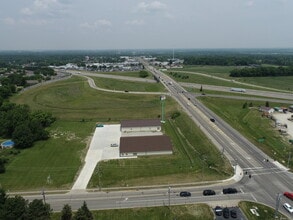 65 W Kessler Cowlesville Rd, Tipp City, OH à louer Photo de l’immeuble– Image 2 sur 3