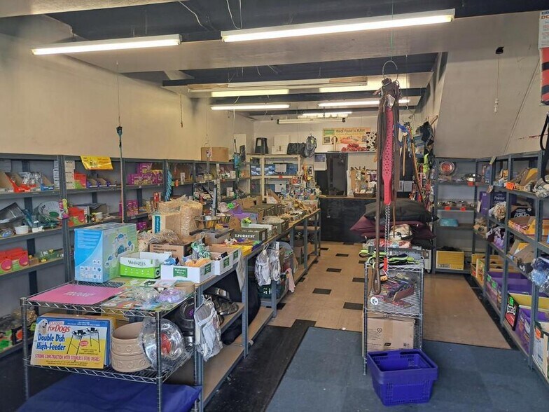 42 Market Sq, Oldham à louer - Photo de l’immeuble – Image 3 sur 8