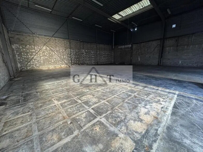Industriel/Logistique dans Châtillon à vendre - Photo intérieure – Image 2 sur 6
