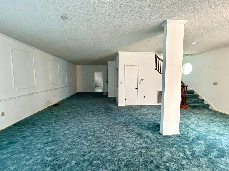 2714 W Manatee Ave, Bradenton, FL à vendre - Photo intérieure – Image 3 sur 11