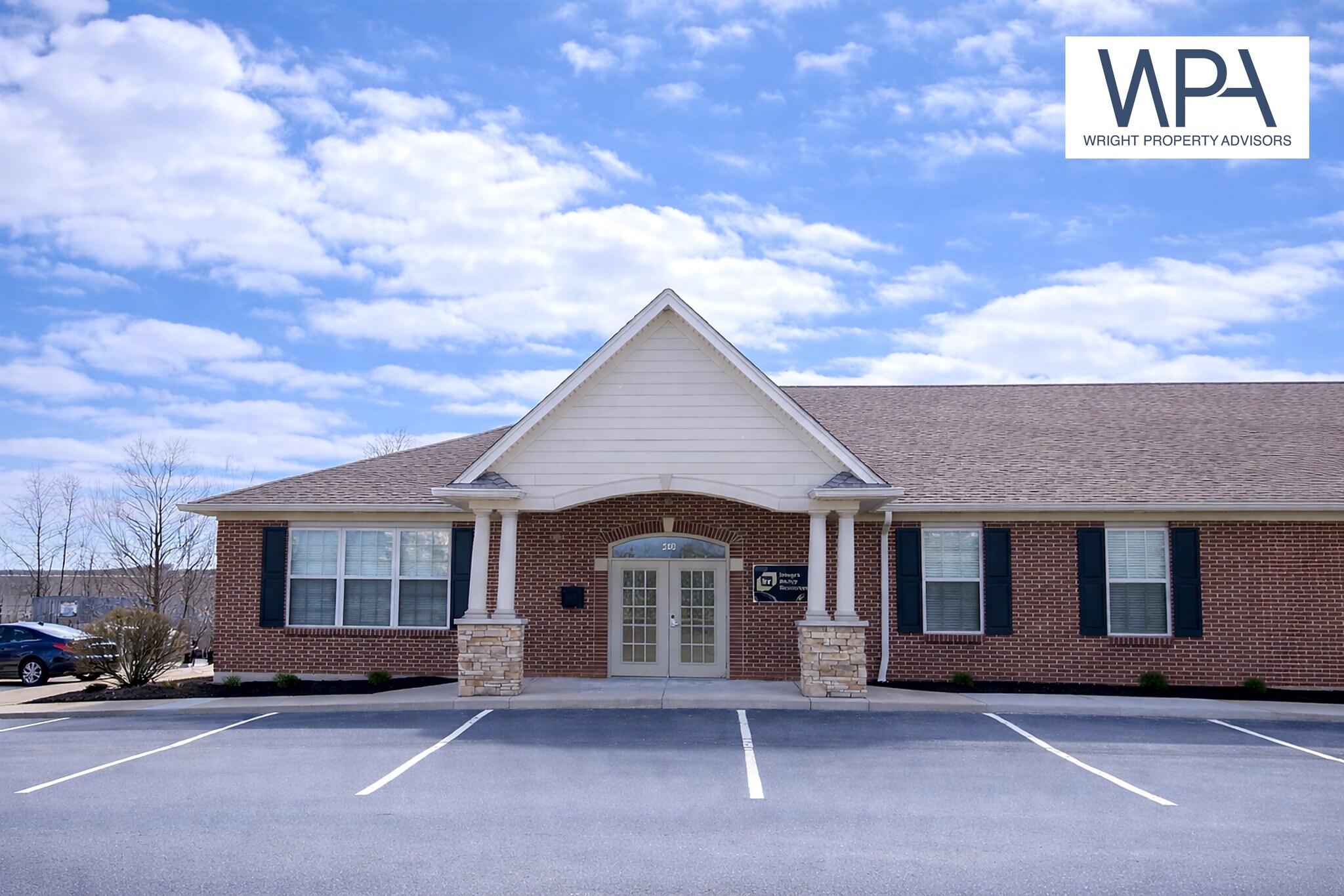 8241 Cornell Rd, Cincinnati, OH à vendre Photo principale– Image 1 sur 13