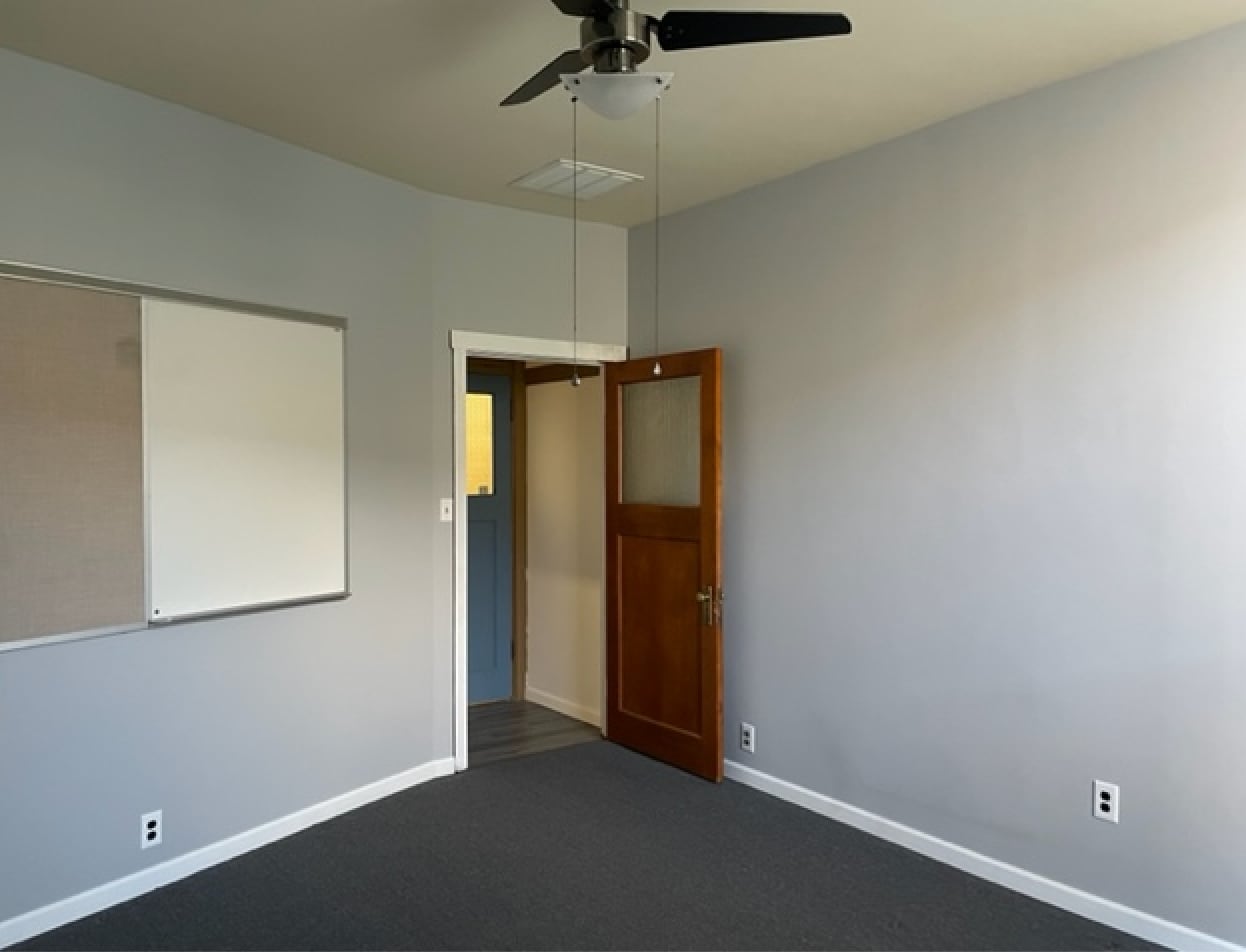 245 4th St, Bremerton, WA à louer Photo intérieure– Image 1 sur 5