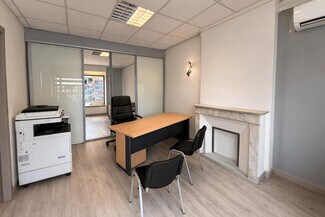 Plus de détails pour Local commercial à louer