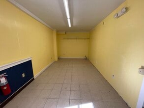 410 W Falmouth Hwy, Falmouth, MA à louer Photo intérieure– Image 2 sur 6