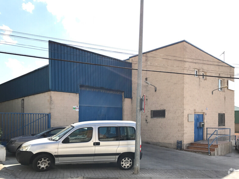 Industriel/Logistique dans Paracuellos de Jarama, Madrid à vendre - Photo de l’immeuble – Image 2 sur 15