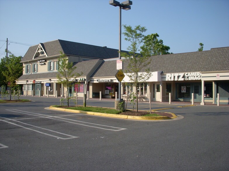 9812 Falls Rd, Potomac, MD à louer - Photo de l’immeuble – Image 2 sur 3