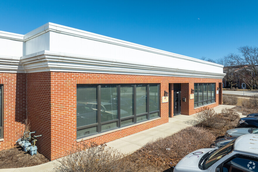 10350 Dearlove Rd, Glenview, IL à louer - Photo de l’immeuble – Image 3 sur 5