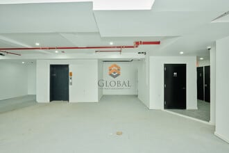 2039 Westchester Ave, Bronx, NY à louer Photo intérieure– Image 2 sur 13