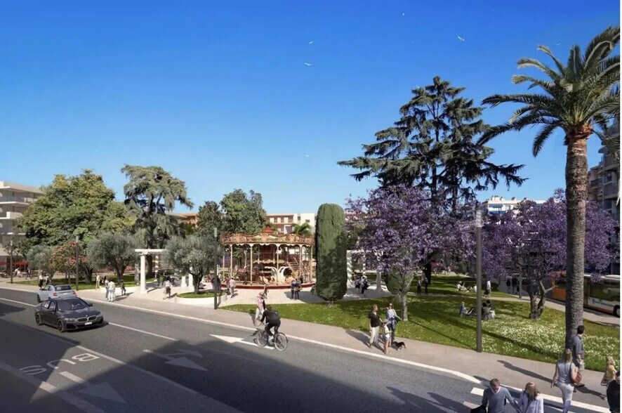 Local commercial dans Saint-Laurent-du-Var à vendre - Photo de l’immeuble – Image 3 sur 13