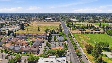3700 Geer Rd, Turlock, CA à louer Photo intérieure– Image 1 sur 22
