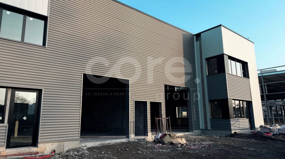 Chemin De La Lône, Pierre-Bénite à louer - Photo de l’immeuble – Image 3 sur 4