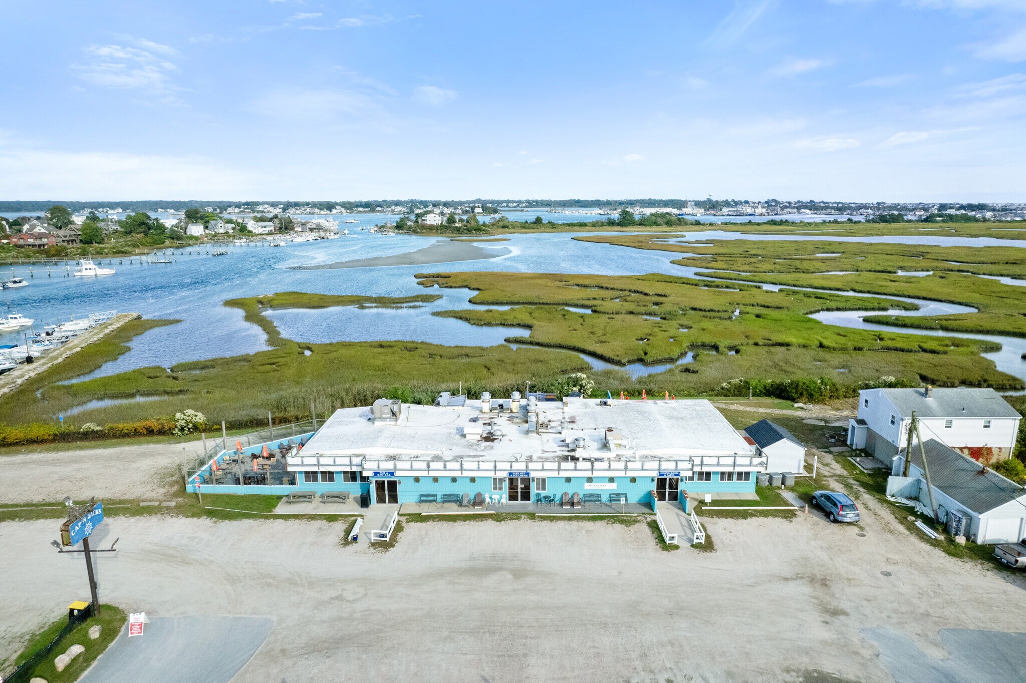706 Succotash Rd, South Kingstown, RI à vendre Photo principale– Image 1 sur 38