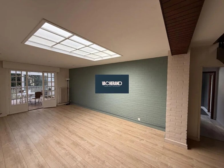 Local commercial dans Saint-André-lez-Lille à vendre - Photo de l’immeuble – Image 2 sur 4