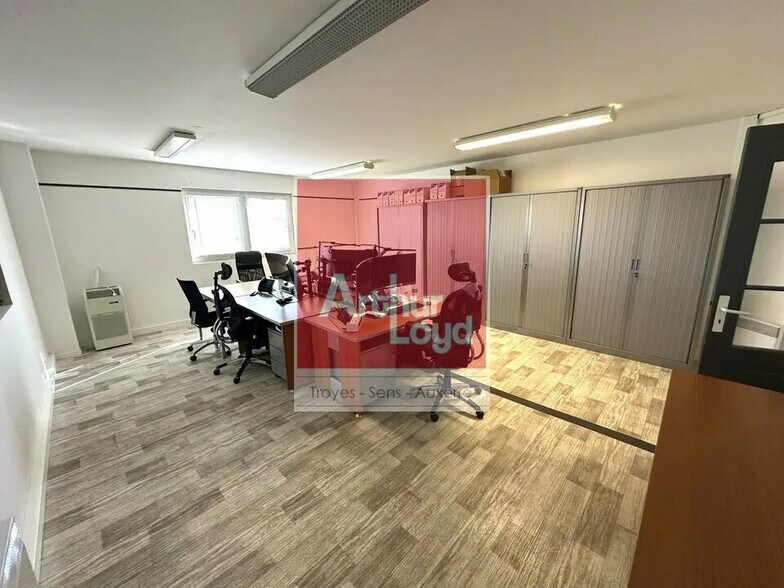 Bureau dans Troyes à louer - Photo de l’immeuble – Image 3 sur 5