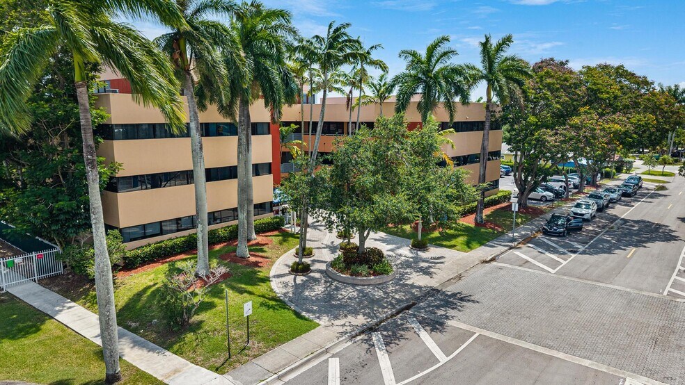 151 NW 11th St, Homestead, FL à vendre - Photo de l’immeuble – Image 1 sur 21