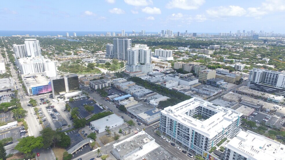 1946 Tyler St, Hollywood, FL à vendre - Photo de l’immeuble – Image 2 sur 19