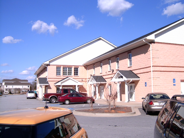145-155 N Park Trl, Stockbridge, GA à louer - Photo de l’immeuble – Image 3 sur 15