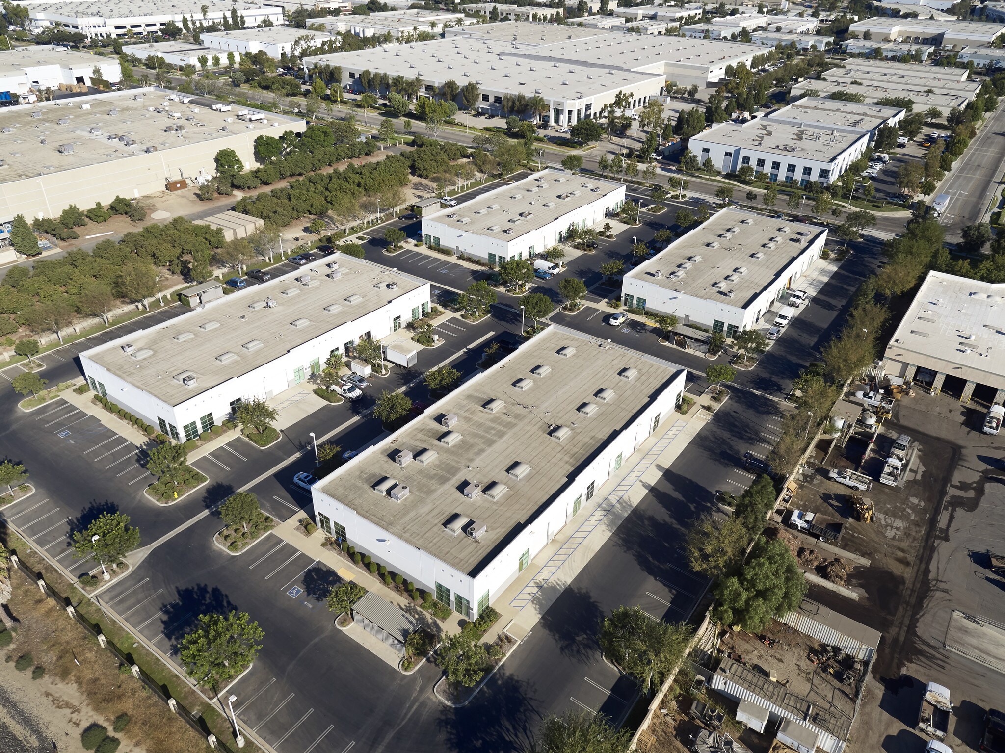 2360 Eastman Ave, Oxnard, CA à louer Photo principale– Image 1 sur 3