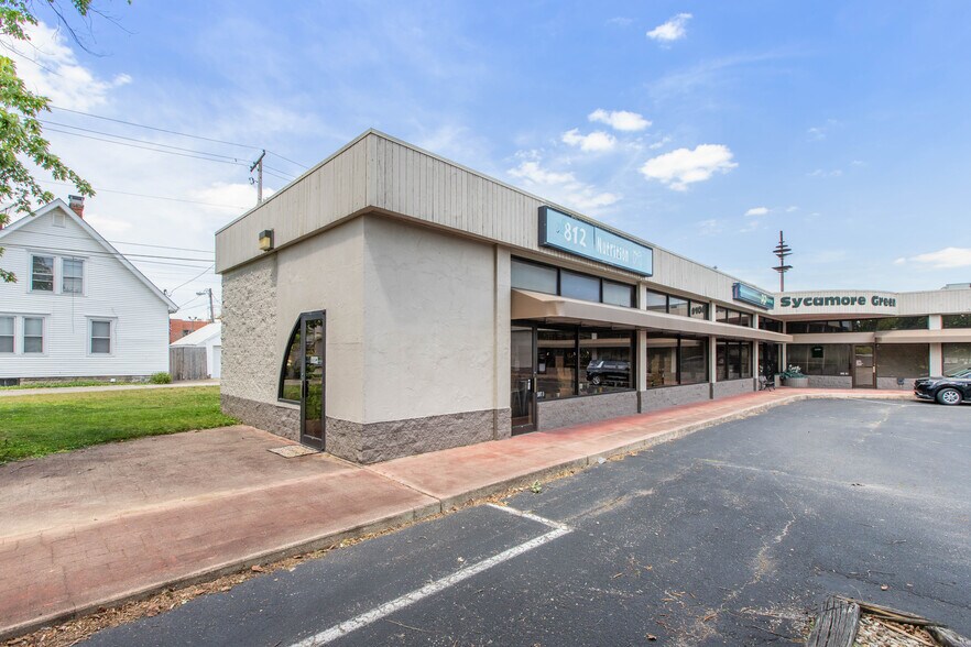 808 3rd St, Columbus, IN à vendre - Photo de l’immeuble – Image 3 sur 9